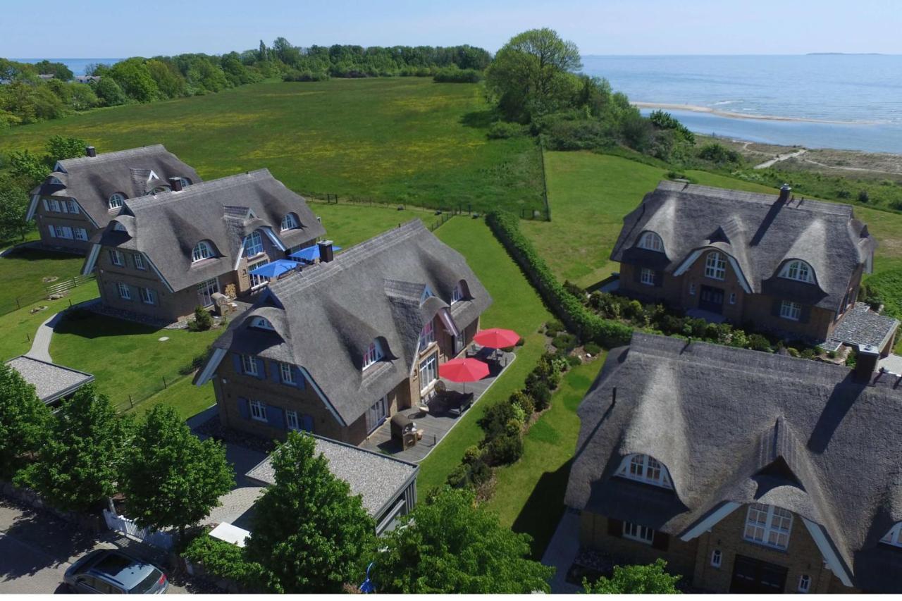 Strandhaus Buskam Im Moenchgut Auf Ruegen Lobbe Buitenkant foto